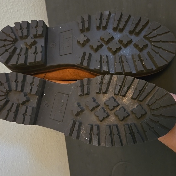 Marc Fisher Brown Lace up Boots Size 8 - Picture 6 of 9